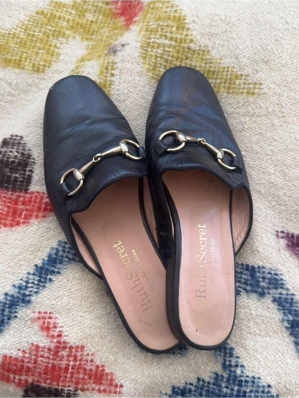 Black Leather Slip-On Mules with Gold Horsebit